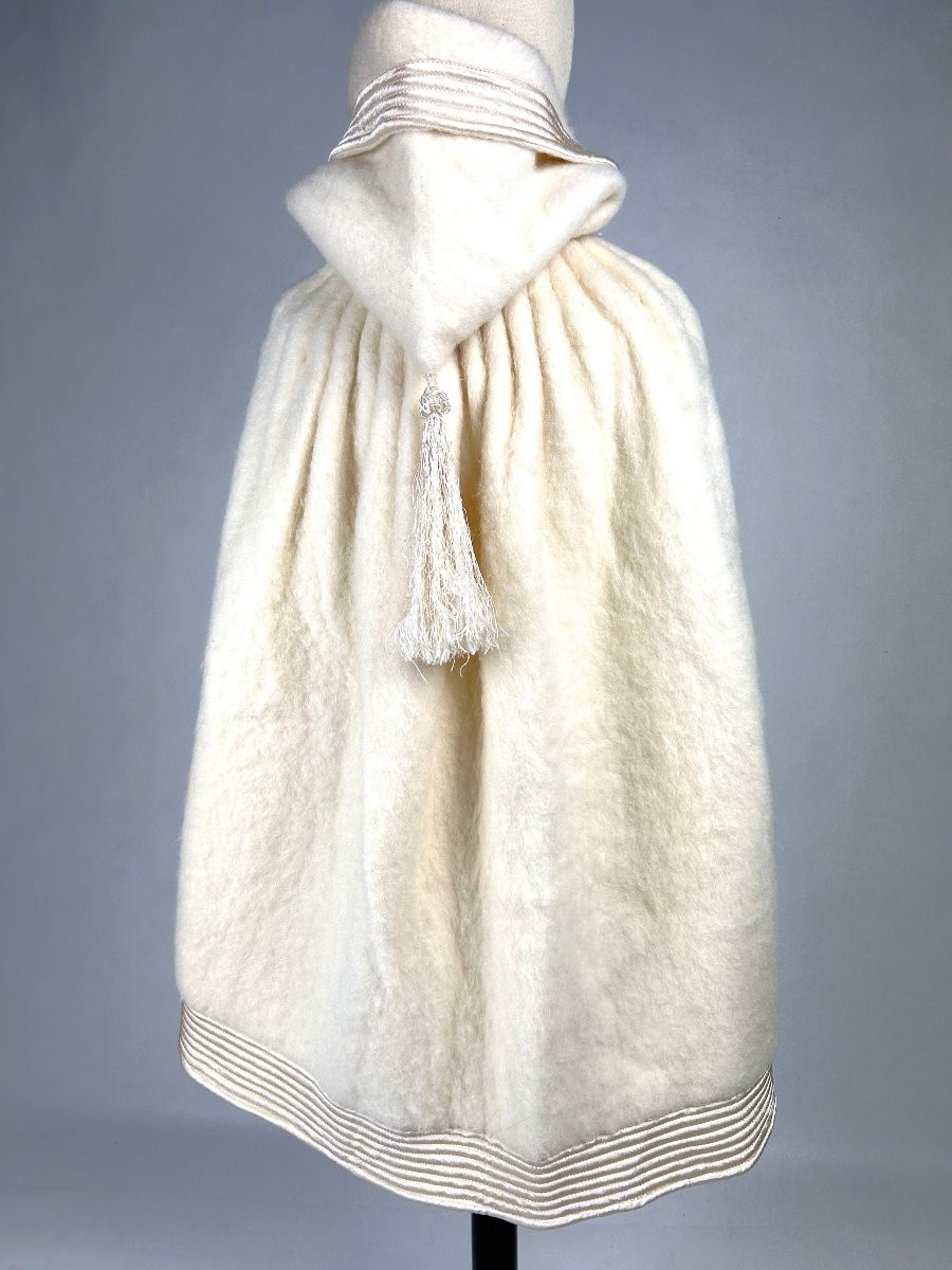 Child's Ceremonial Cape In Mohair Topstitched With Silk, In The Style Of Jeanne Lanvin - France C.1940-photo-5
