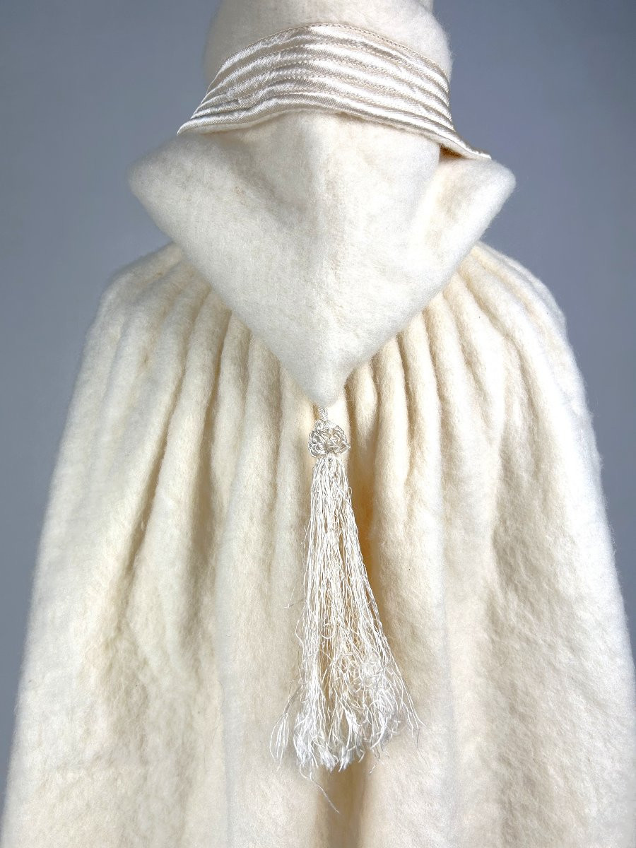 Child's Ceremonial Cape In Mohair Topstitched With Silk, In The Style Of Jeanne Lanvin - France C.1940-photo-6