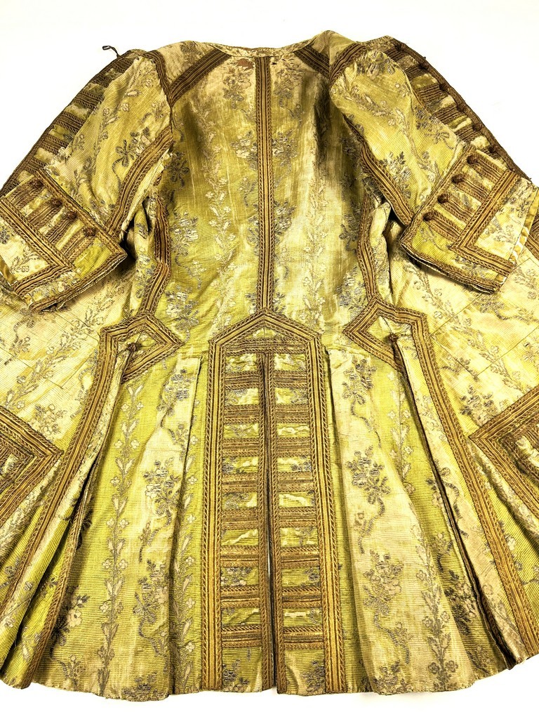 Court Dress In Gold And Silver Brocade - Louis XIV Period - Second Half Of The 17th Century