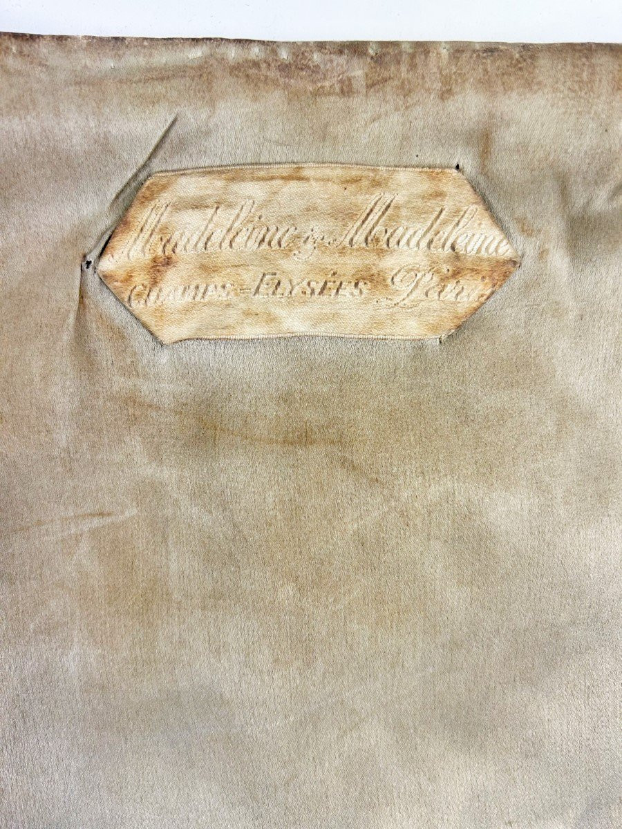 Un Burnous pour le soir en lamé argent de Madeleine & Madeleine - Paris Circa 1920-photo-3