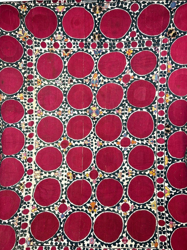Tenture Suzani de Tashkent à broderies Oï Palak - Ouzbékistan Circa 1900-photo-2
