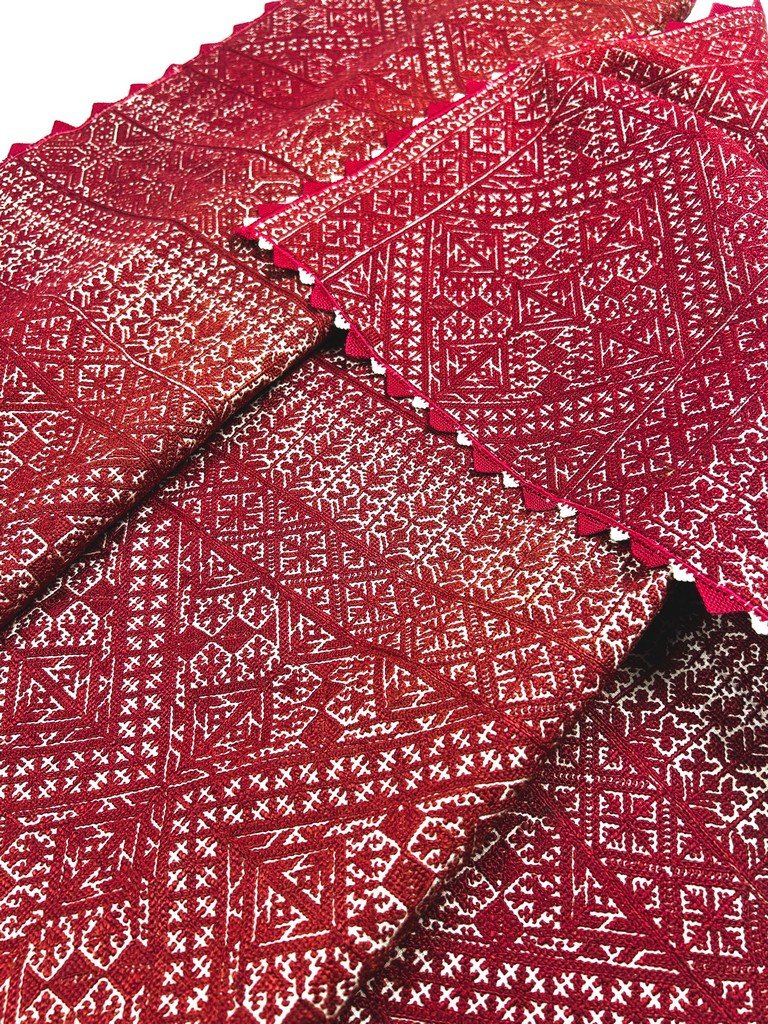 Dessus de coffre en Broderie de Fès et camaieu de rouge cochenille - Maroc Fin XIXe siècle -photo-5