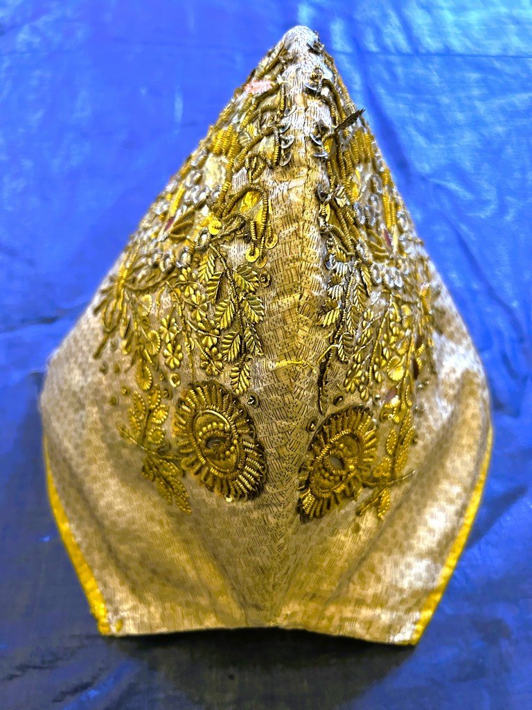 Silver-embroidered Cloth Cap With A Beak - Alsace, Late 18th/early 19th Centuries-photo-4