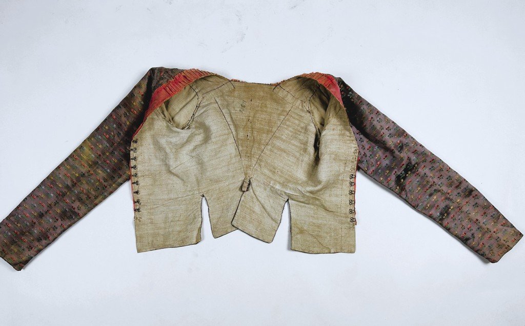 Casual Silk Satin Camisole With Lilac Trim - France Circa 1785-photo-5