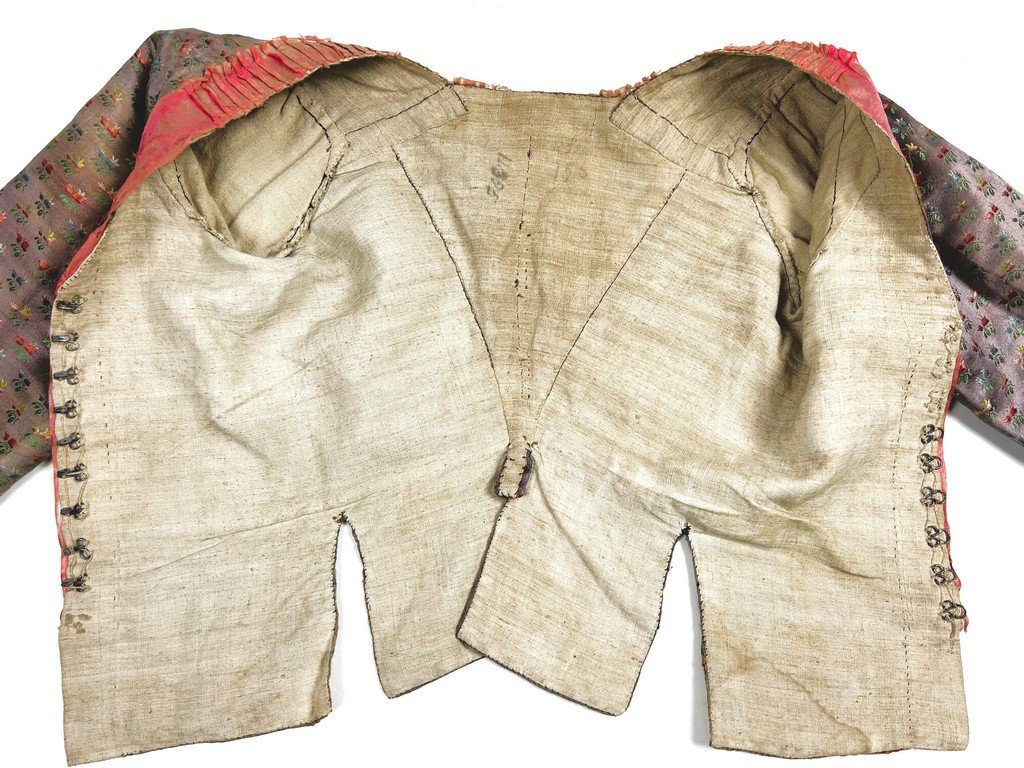 Casual Silk Satin Camisole With Lilac Trim - France Circa 1785-photo-6