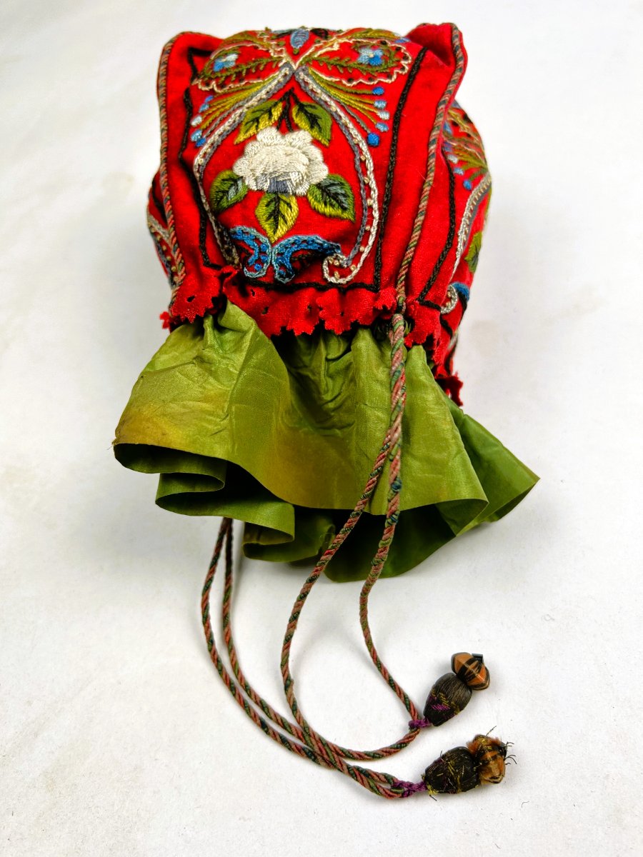 Red Embroidered Wool Felt Reticule, Adrianople - France, Circa 1870-photo-7