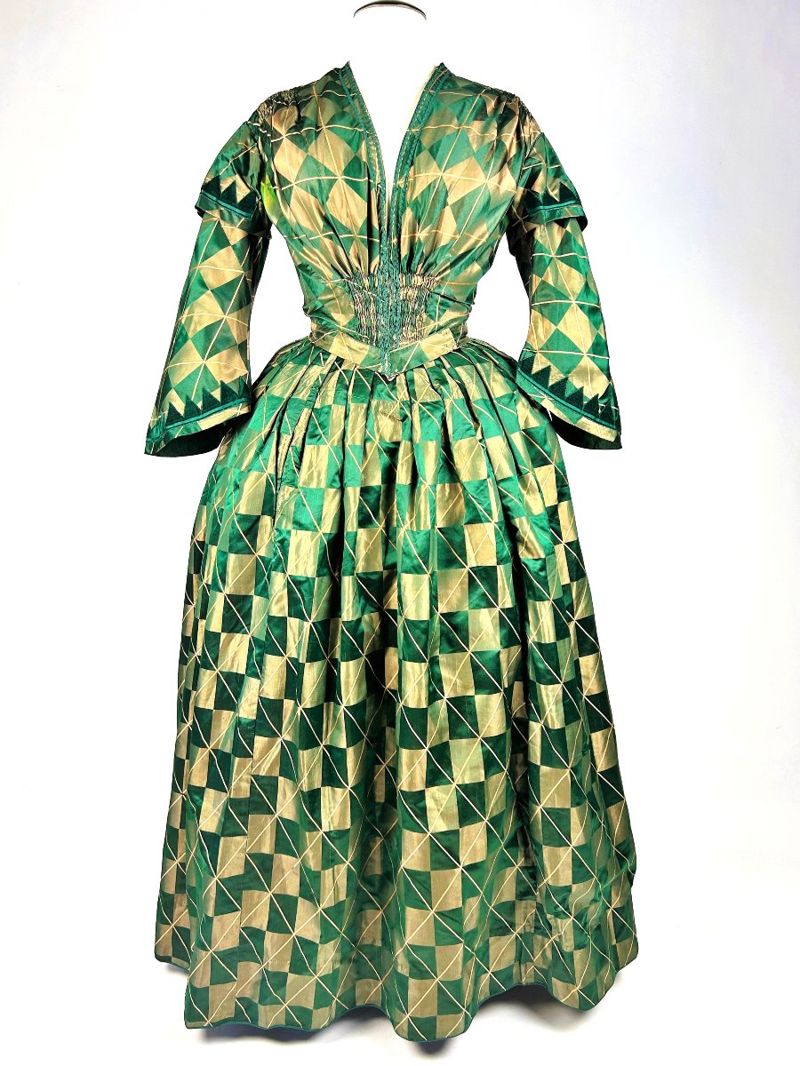 Checkered Damask Crinoline Day Dress - Early Second Empire Period, Circa 1855-photo-2