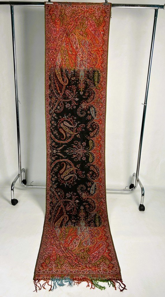 A French Cashmere "burnous" Scarf, Circa 1850-photo-4