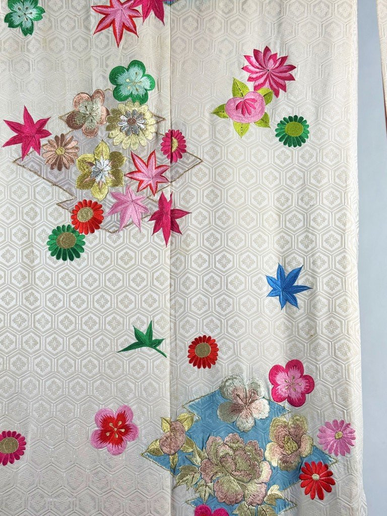 An Embroidered Silk Damask Furisode Kimono - Japan Circa 1960-photo-2