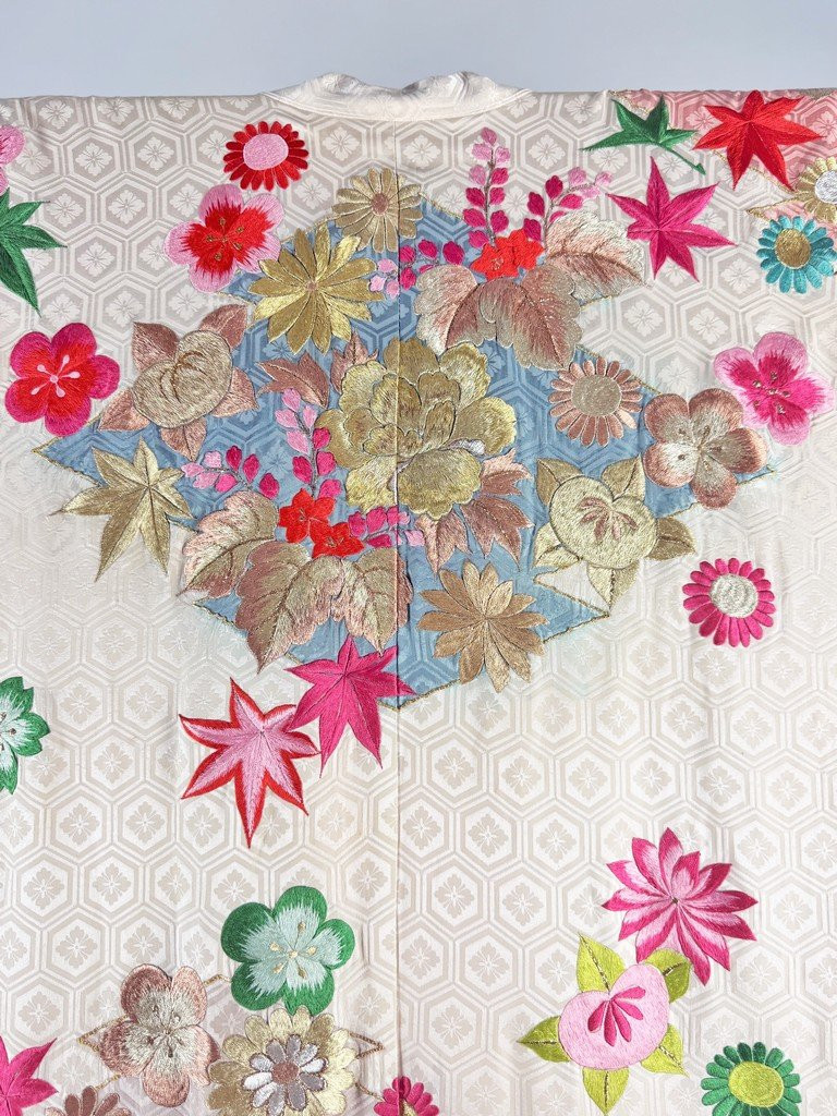 An Embroidered Silk Damask Furisode Kimono - Japan Circa 1960-photo-8