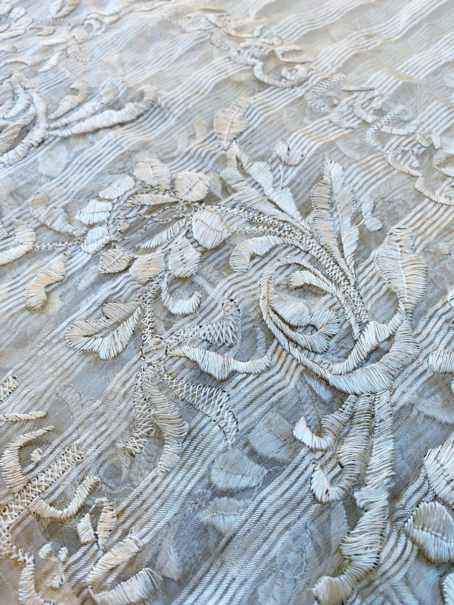 Un voile de soie Pékinée brodée - Empire Ottoman Circa 1860-1880-photo-5
