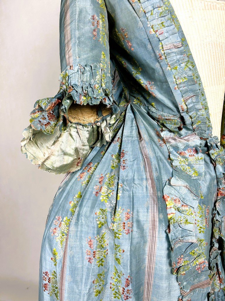 French Dress In Blue Edged Taffeta Nattier - France Circa 1780-photo-3