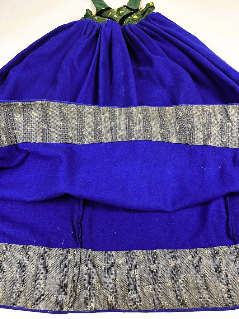  Une robe alsacienne en drap de laine bleu et corset de soie Circa 1900-1920-photo-7