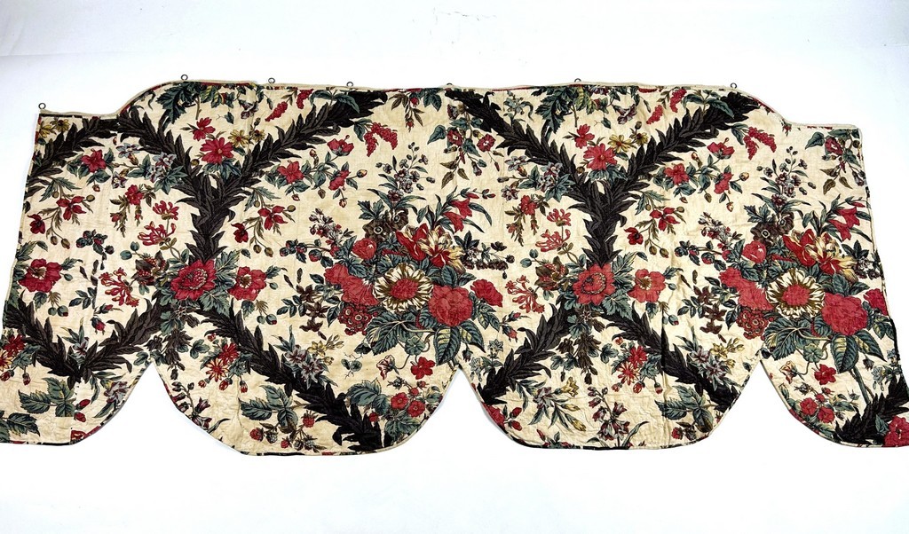 Un lambrequin en Indienne imprimée à la planche - Manufacture d'Alsace ou Suisse Circa 1810