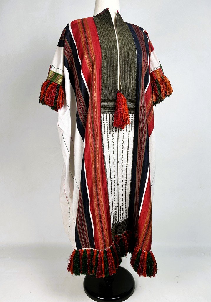 Blouse En Coton Brodé, Rubans de Soie Et Pompons de Soie Floche - Tunisie Circa 1950-photo-3