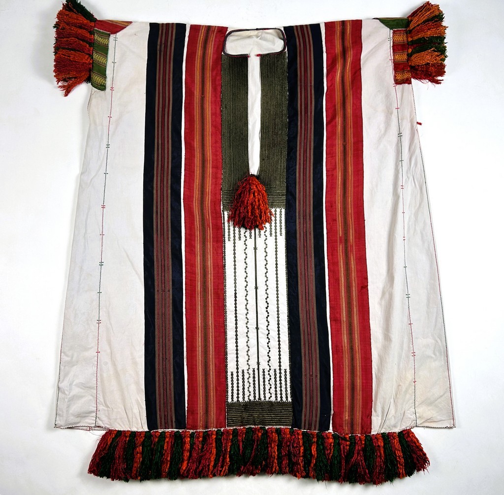 Blouse En Coton Brodé, Rubans de Soie Et Pompons de Soie Floche - Tunisie Circa 1950