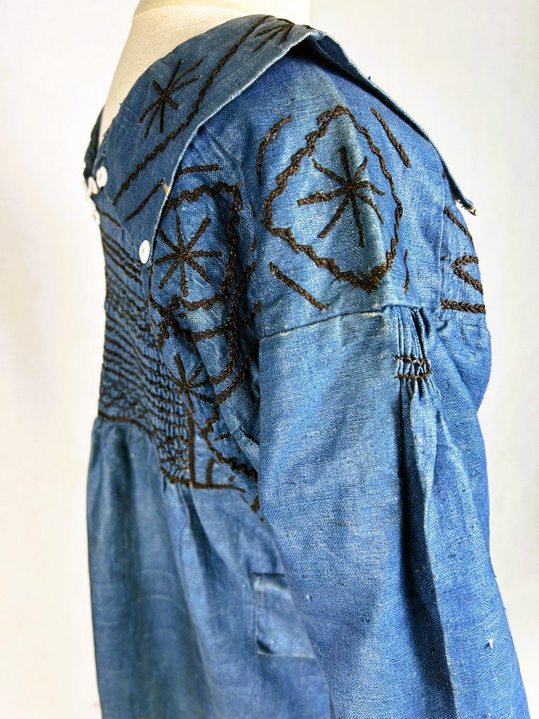 A Blouse Dress In Glazed And Smocked Indigo Linen - England, Edwardian Period, Late 19th Century-photo-6