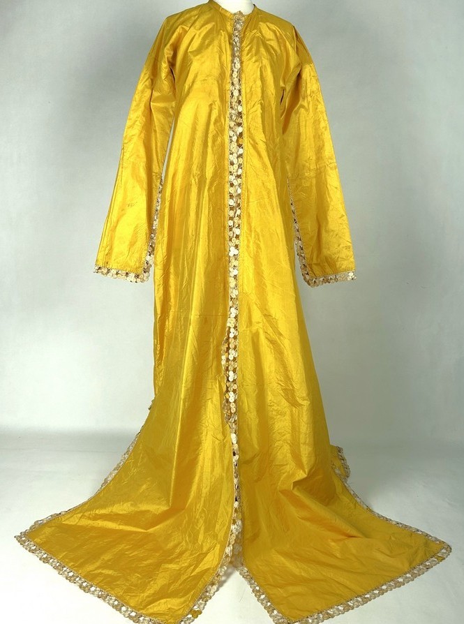 Ceremonial Kaftan Or Entari In Gold-yellow Silk Taffeta - Ottoman Empire 19th C.