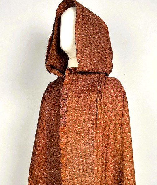 Hooded Cape In Indian Style Or Polish-style Wrap - Provence, Circa 1800–1820-photo-2