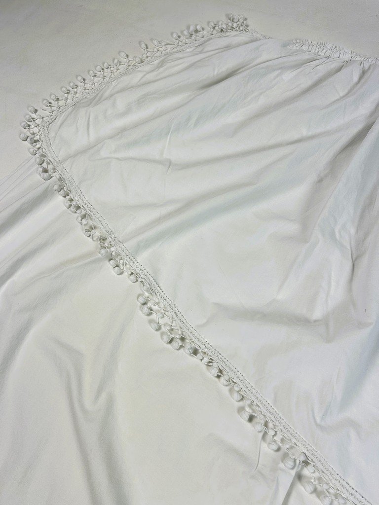 Paire de rideaux en batiste de coton et passementerie blanche - France fin XVIIIe début XIXe -photo-5