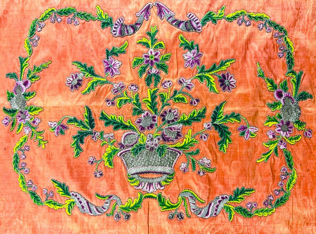 Silk Moiré Tablecloth Embroidered With Silver Thread And Cannetille - France, Early 18th Century 
