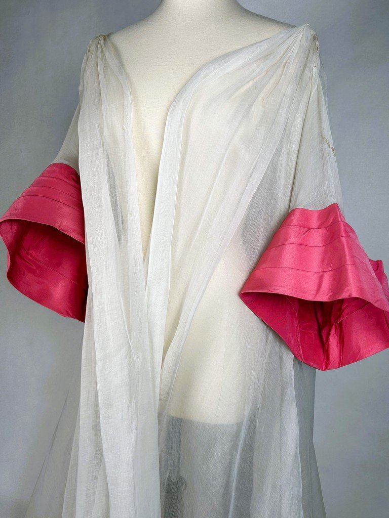 Ceremonial Cape With Pagoda Sleeves By Maggy Rouff - Paris, Circa 1950-photo-4