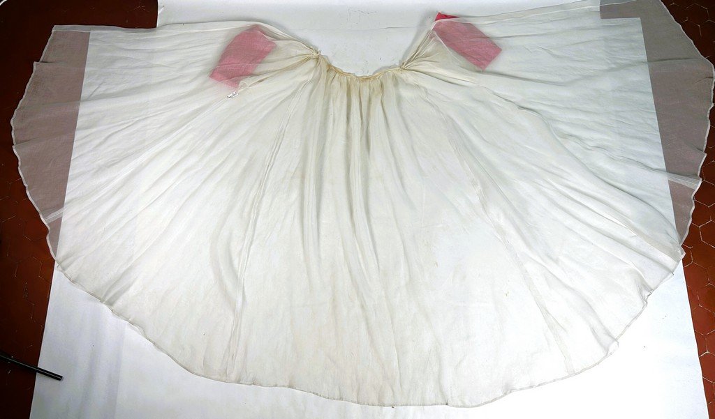 Ceremonial Cape With Pagoda Sleeves By Maggy Rouff - Paris, Circa 1950-photo-7