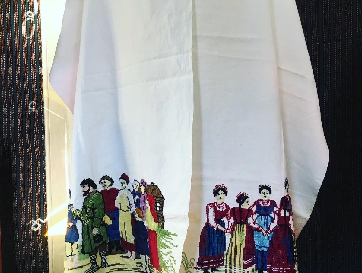 Echarpe de mariage brodée - Russie début XXe siècle-photo-4