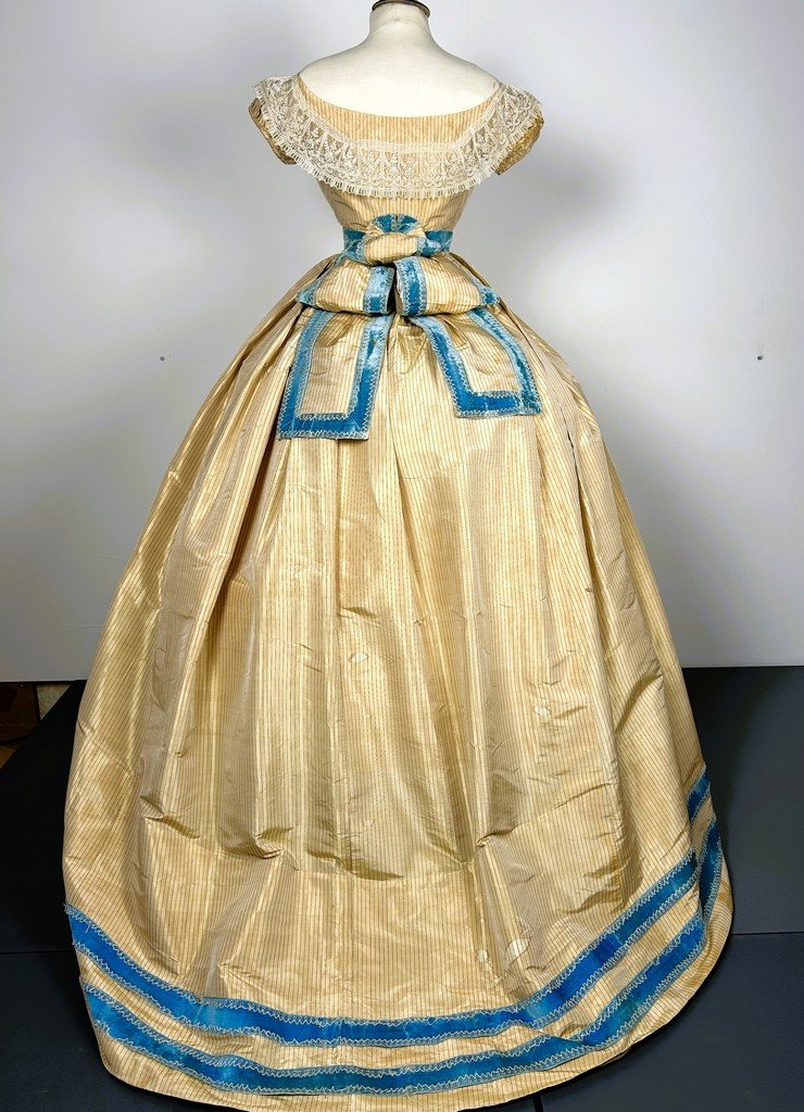 Robe à transformation en taffetas et crinoline projetée  - France Second Empire Circa 1865-photo-4