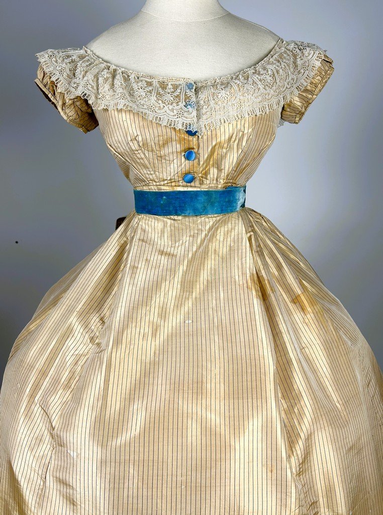Robe à transformation en taffetas et crinoline projetée  - France Second Empire Circa 1865-photo-1