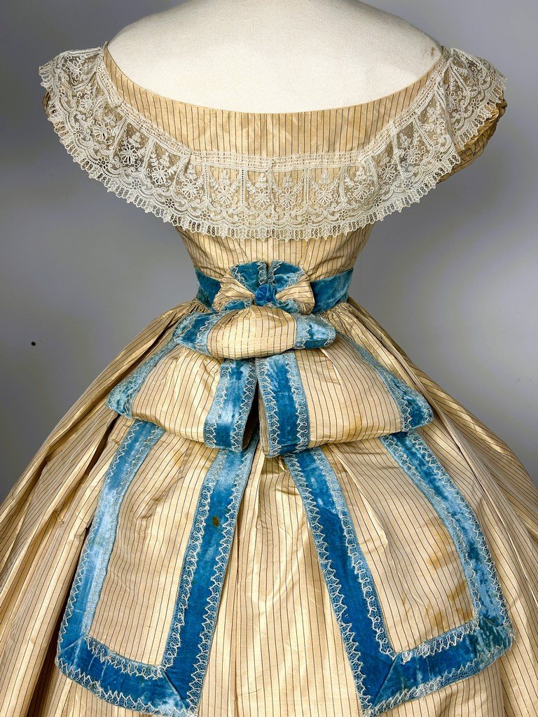 Robe à transformation en taffetas et crinoline projetée  - France Second Empire Circa 1865-photo-6