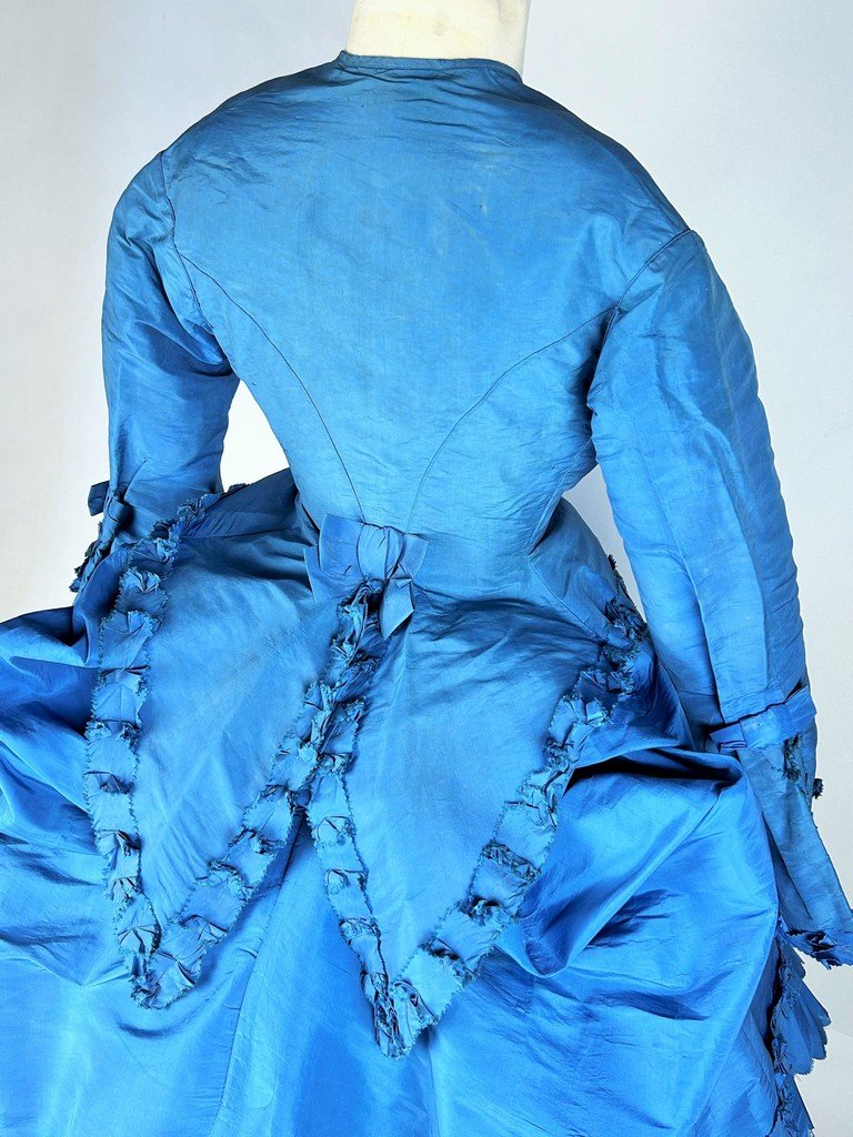 Polish-style Visiting Dress In Blue Silk Taffeta By Raymond Et Falbalas - France, Circa 1875-photo-4