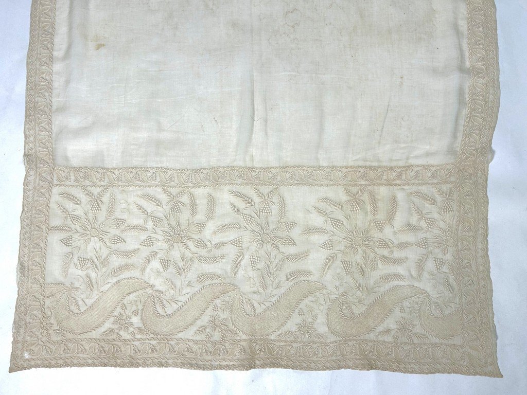 Châle en mousseline brodée dit Chikan Work - Lucknow Indes pour la mode en Europe - début XIXe -photo-1