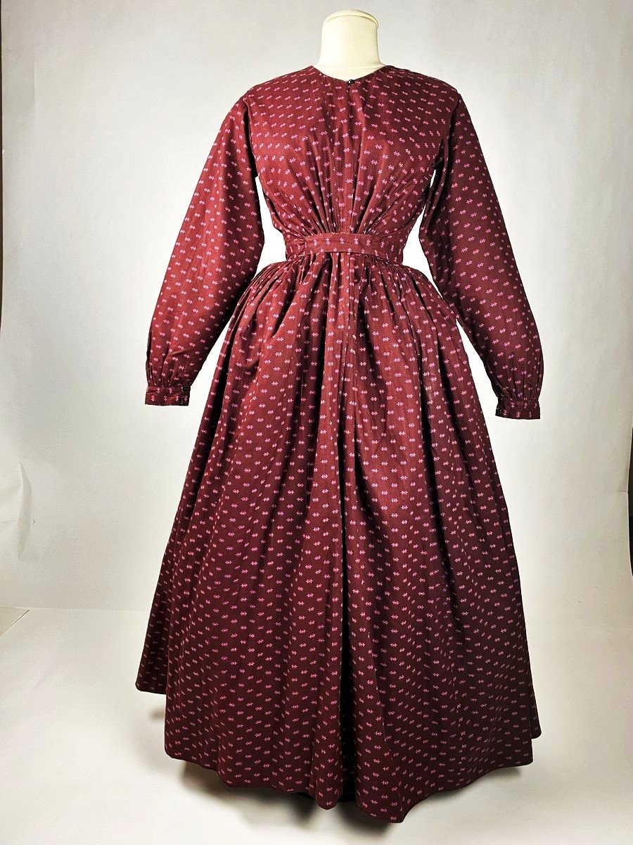 Vers 1860 une robe provençale en coton imprimé - état exceptionnel-photo-3