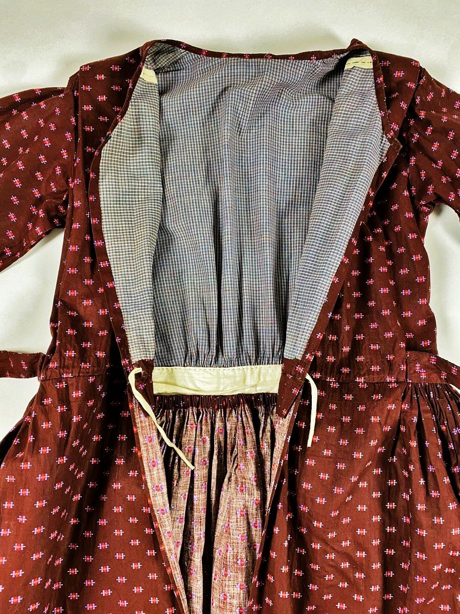 Vers 1860 une robe provençale en coton imprimé - état exceptionnel