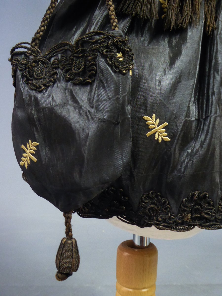 Embroidered Moiré Doll Dress With Matching Reticule—napoleon III Period -photo-4