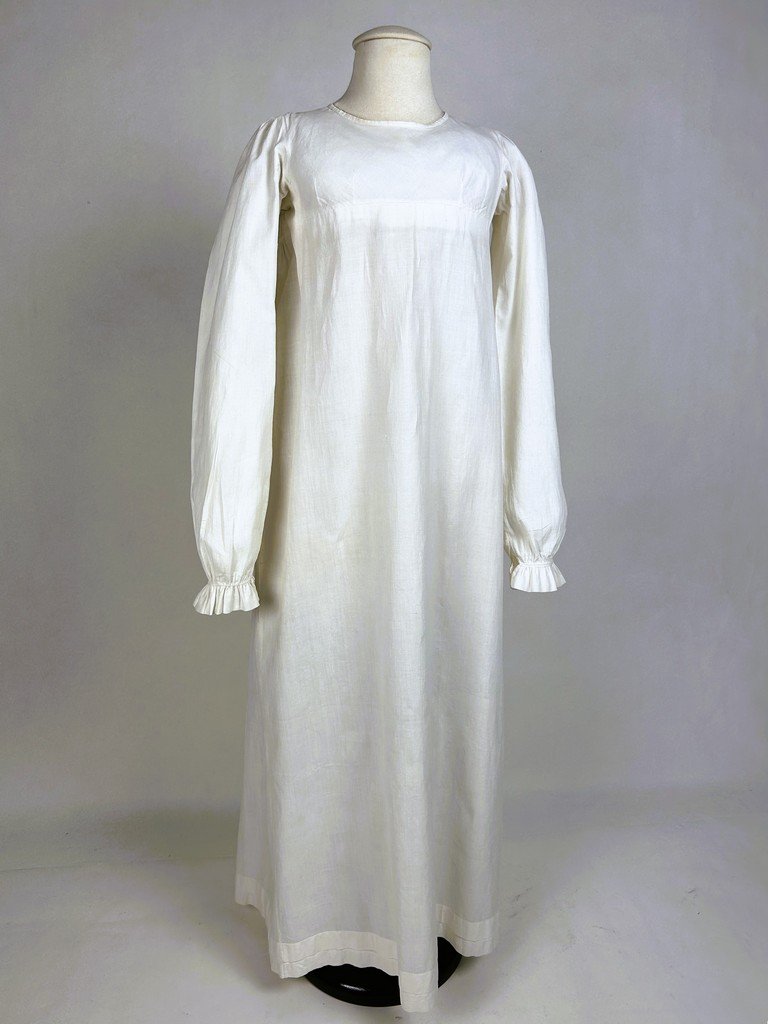Robe de simplicité pour le jour en basin - France Circa 1795-1804-photo-3