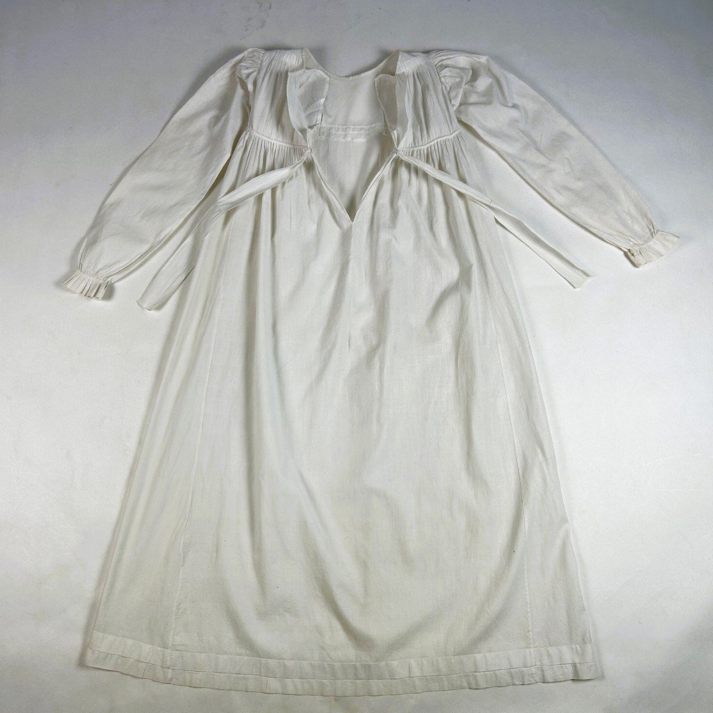 Robe de simplicité pour le jour en basin - France Circa 1795-1804-photo-6