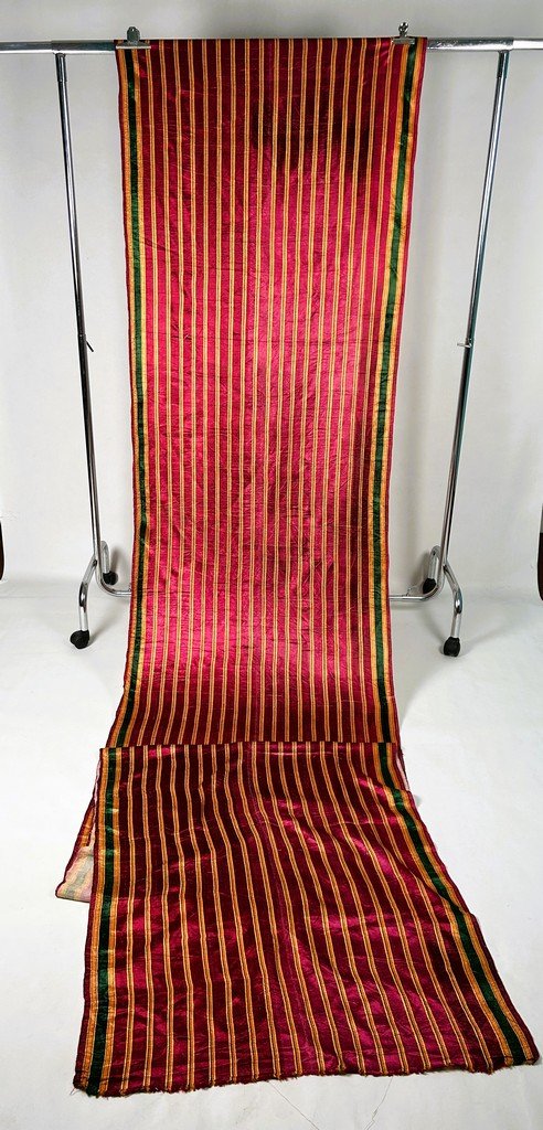 Masrhu - Indian Satin Sari With Silk And Cotton Stripes - Gujarat, Circa 1940-photo-2