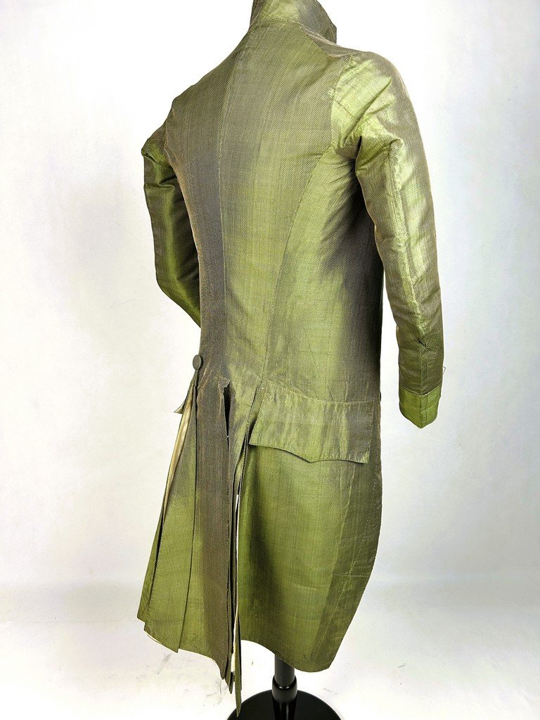 Habit et Gilet de gentilhomme en taffetas Miniature vert jaune - France Circa 1785-photo-2