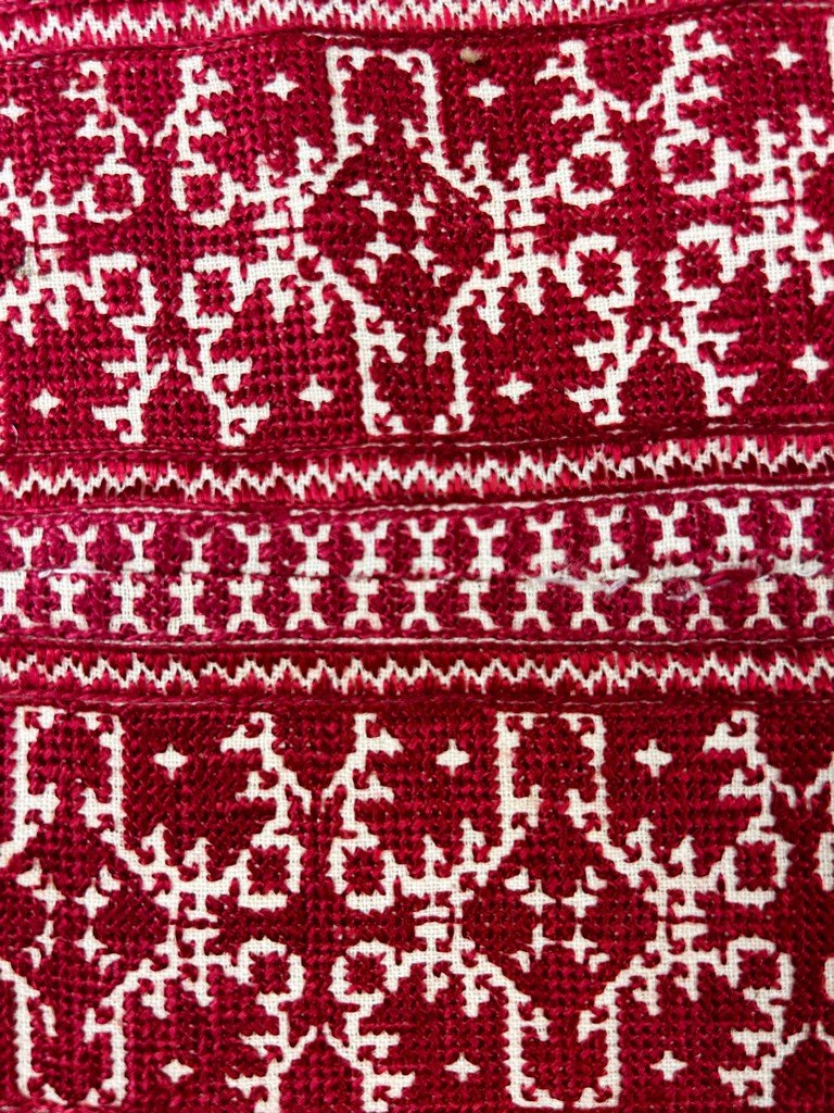 Housse De Coussin en Broderie De Fès rouge cochenille - Maroc Circa 1900-1950-photo-2
