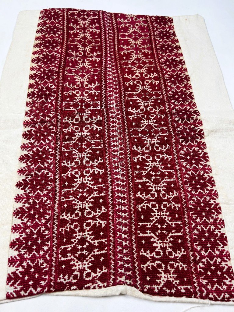 Housse De Coussin en Broderie De Fès rouge cochenille - Maroc Circa 1900-1950-photo-3