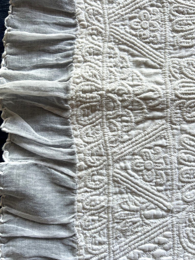 Marseille-style Quilt - Petassoun With Ruffles - Provence, Late 18th Century-photo-1