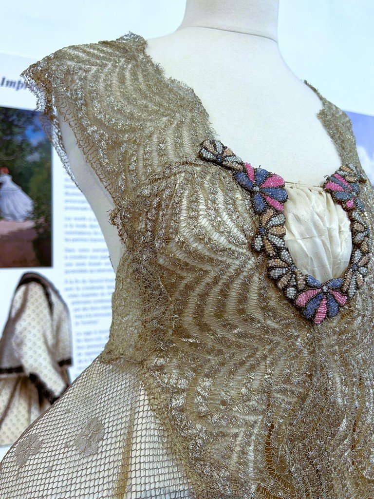 Robe de Style en lamé argent dans le goût de Boué Soeurs – France période Art Déco Circa 1925-photo-4