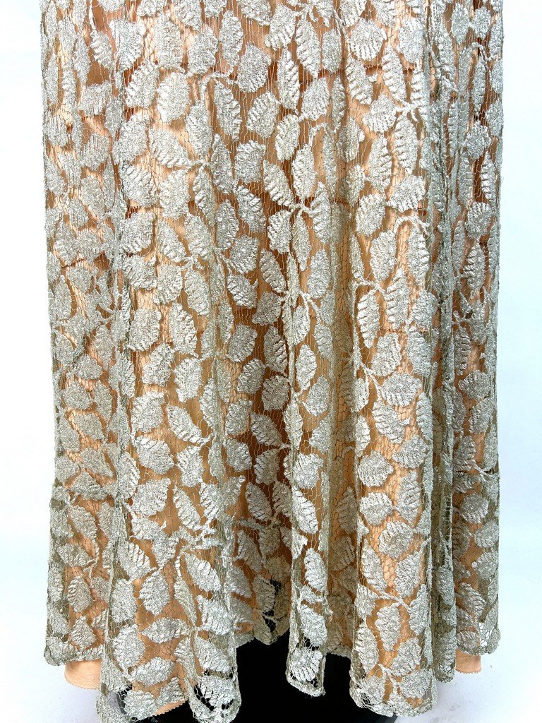 Robe Couture en dentelle Blonde - France Circa 1930-photo-2