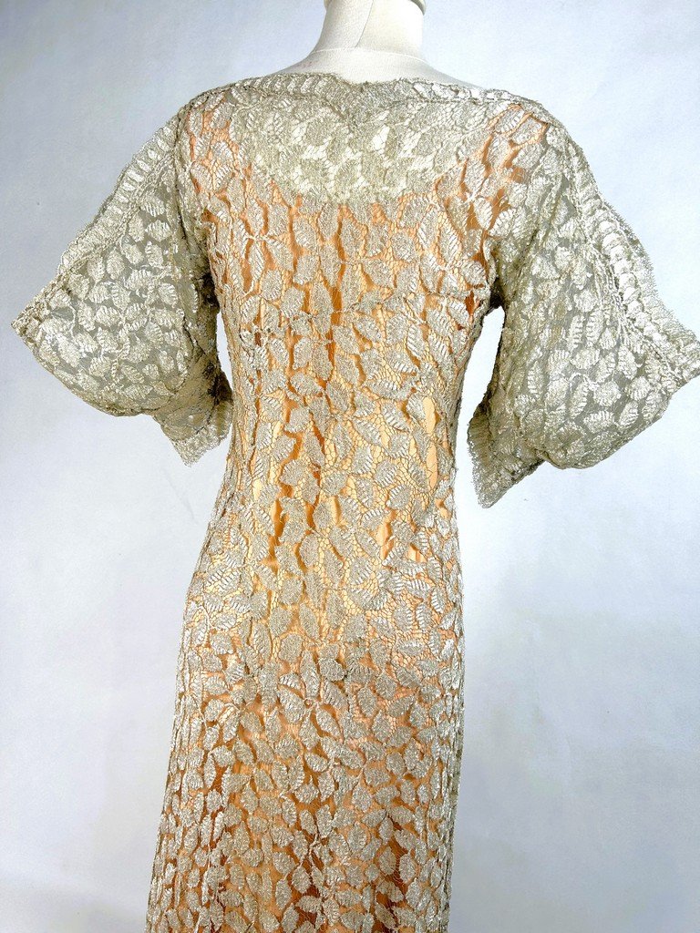 Robe Couture en dentelle Blonde - France Circa 1930