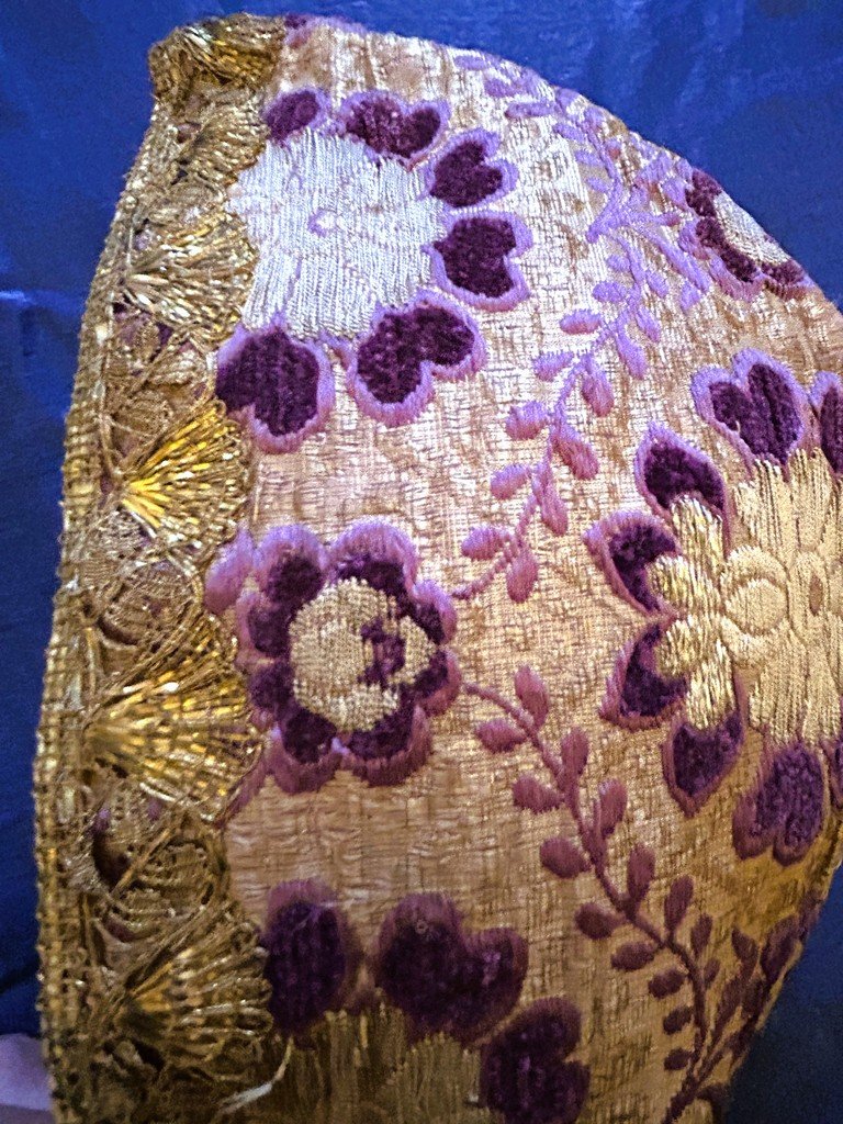 Coiffe à bec en brocart d'or et velours broché - Alsace Fin XVIIIe Début XIXe siècles-photo-4