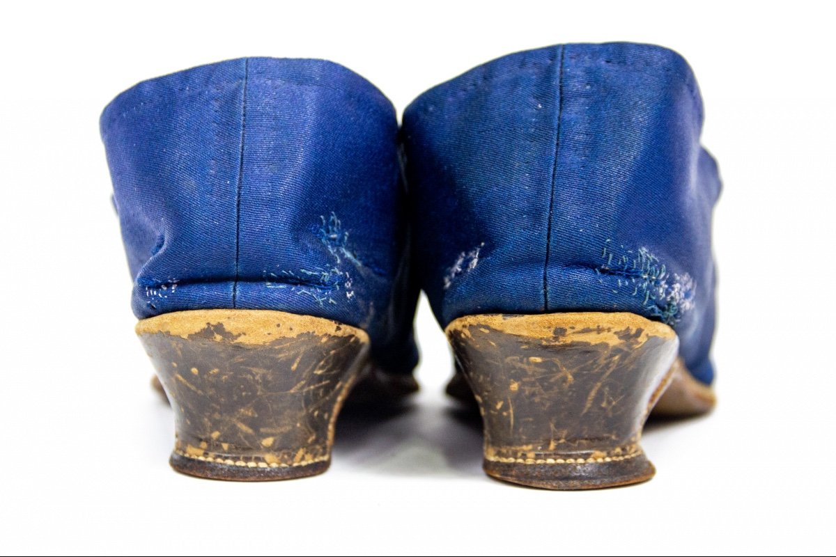 Pair Of Lady's Shoes In Glazed Wool Twill Bleu De France - Louis XVI Circa 1780-photo-2