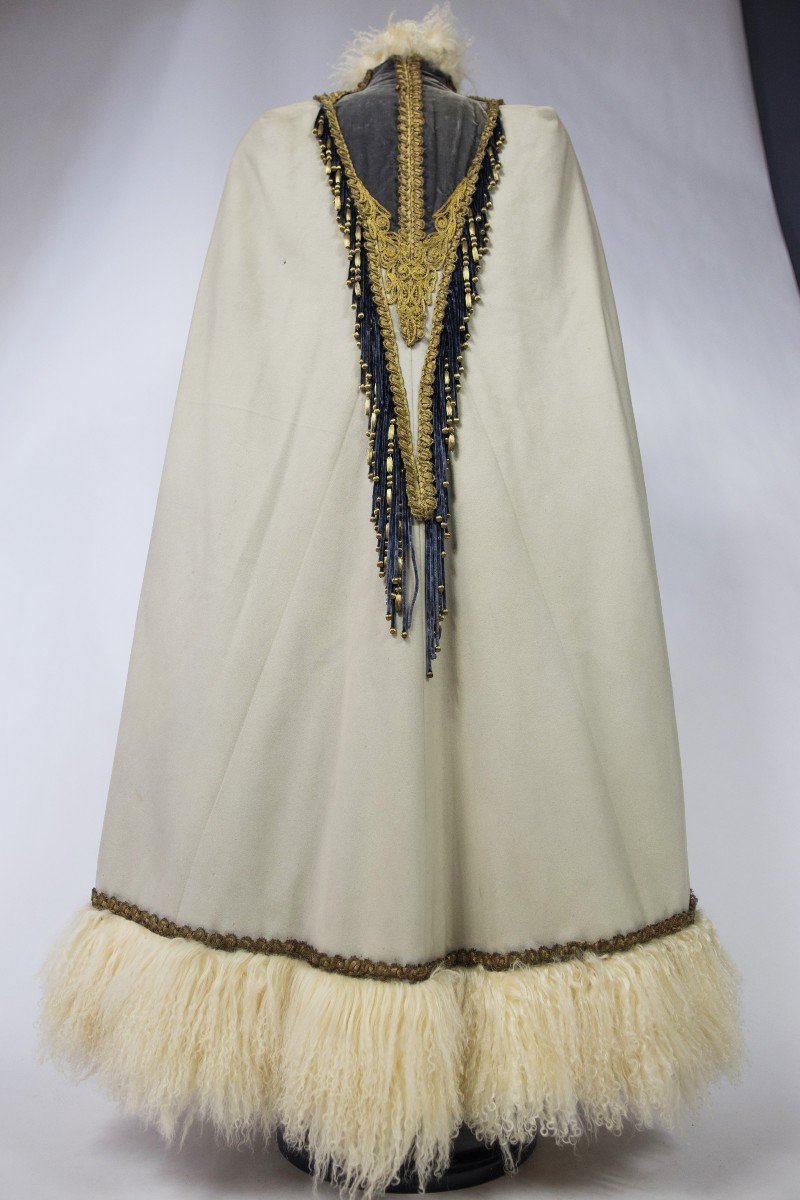 Pelisse Du Soir Griffée Emile Pingat Haute Couture En Agneau De Mongolie - France Circa 1895