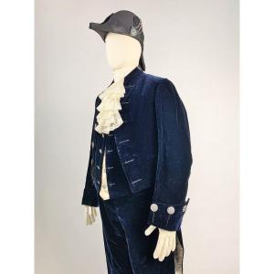 Habit de cour britannique complet en velours bleu-nuit - Angleterre Circa 1910-1930